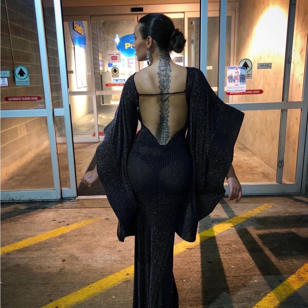 Fashion Nova Exaggerated Sleeve Backless Maxi Dress